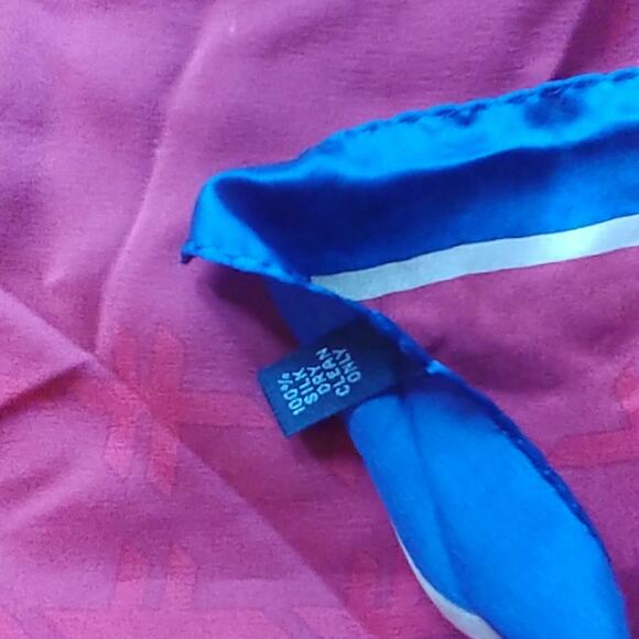 100% silk scarf Large Red, Cream, Blue - Picture 3 of 3